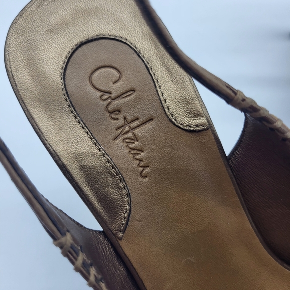 Cole Haan Women's Tan Leather With Woven Trim Slingback Heels Sz 8 - Picture 4 of 10